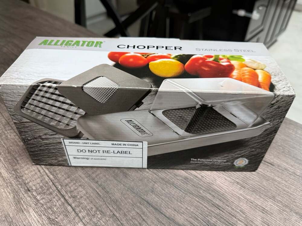 Alligator Stainless Steel Vegetable Chopper with Collection Box and 3 Knife Sets